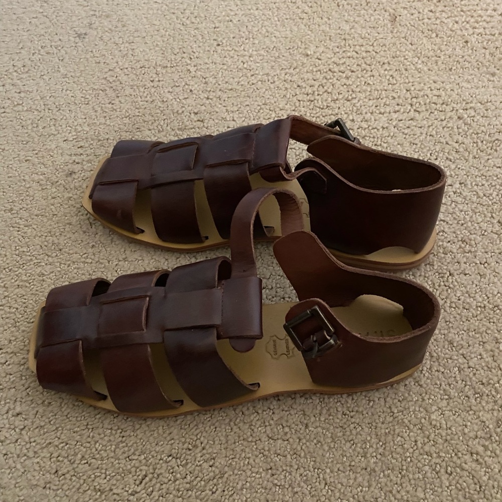 St. Agni sandals